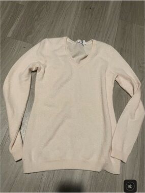 Macy's Women's V-Neck Sweater in Light Pink